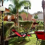 49 Comfortable 2-bedroom Garden Close To דירה אסטפונה