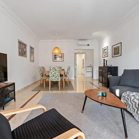 49 Comfortable 2-bedroom Garden Close To