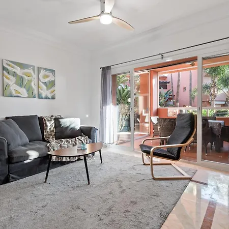 49 Comfortable 2-bedroom Garden Close To Apartamento