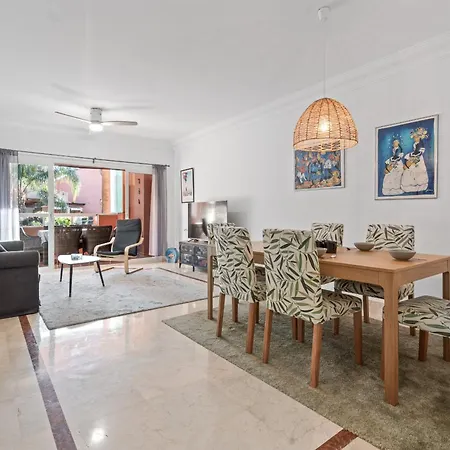 49 Comfortable 2-bedroom Garden Close To Apartamento