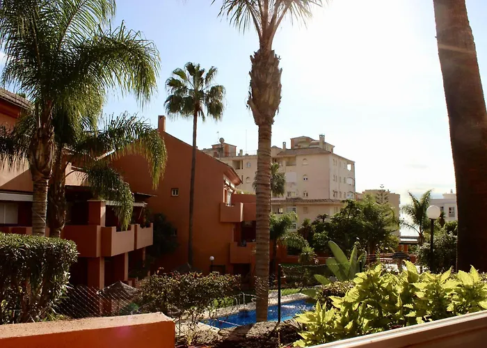 49 Comfortable 2-bedroom Garden Close To